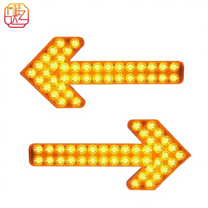 Panneau directionnel à flèche LED haute visibilité, alimenté par énergie solaire, clignotant ambre, pour la construction routière et la signalisation de circulation - Product Image 1