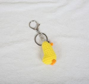 Mini canard jaune en tricot, amigurumi, animaux en fil, poupées, porte-clés, jouets faits main, amigurumi en crochet, porte-clés canards - Product Image 3