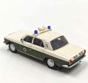Modelo de Diorama de Coche Antiguo de Europa del Este, Volga WOLGA M24, Escala 1/87, Verde y Blanco - Product Image 2