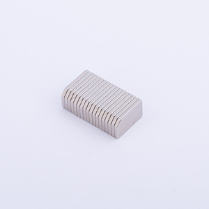 Fabricant de aimants carrés en gros, aimants puissants, feuilles magnétiques, attraction magnétique super forte - Product Image 3