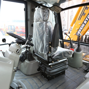 รถตักล้อยางแบบสกิดสเตียร์ที่ได้รับการรับรองมาตรฐาน CE ทนทาน พร้อมระบบต่อพ่วงอย่างรวดเร็วเพื่อการใช้งานที่หลากหลาย - Product Image 4