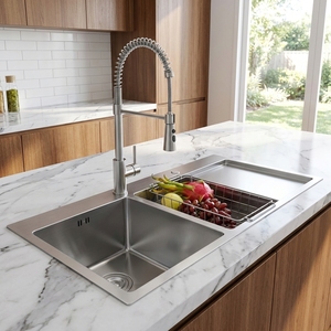 Évier de cuisine contemporain à double bac en acier inoxydable fait main avec égouttoir pour la maison - Product Image 1