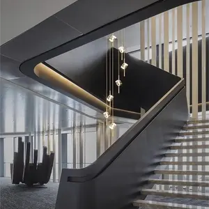 Lampu gantung kristal vila mewah ukir kompleks, lampu gantung warna desain Nordik, tangga dalam ruangan