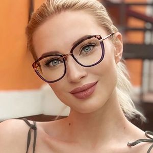 Compre 1 Obtenga 1 ojo de gato TR90 609 vuelos gafas en línea personalización astigmatismo 0 ~ 200 anteojos ópticos - Product Image 1