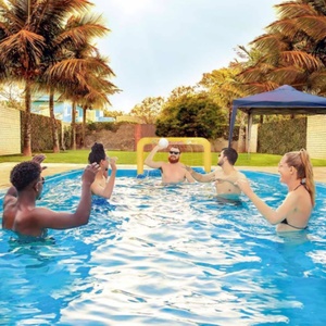 Centre de jeu gonflable de football en PVC 130*60*72 CM jaune et bleu pour la piscine et le divertissement - Product Image 5
