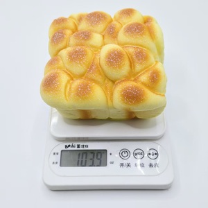 Grosir roti desain kustom berbentuk lambat naik PU mainan antibusa stres persegi tangan robek roti penghilang stres mainan - Product Image 6