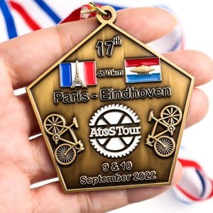 Médaille de tir à l'arc de sport en alliage de zinc plaqué or, fabricant bon marché - Product Image 5