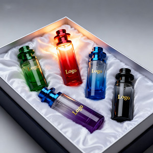 Hỗ trợ tùy chỉnh lựa chọn màu sắc 20ml 30ml xi lanh nhỏ bơm lại phun nước hoa chai thủy tinh với nắp - Product Image 6