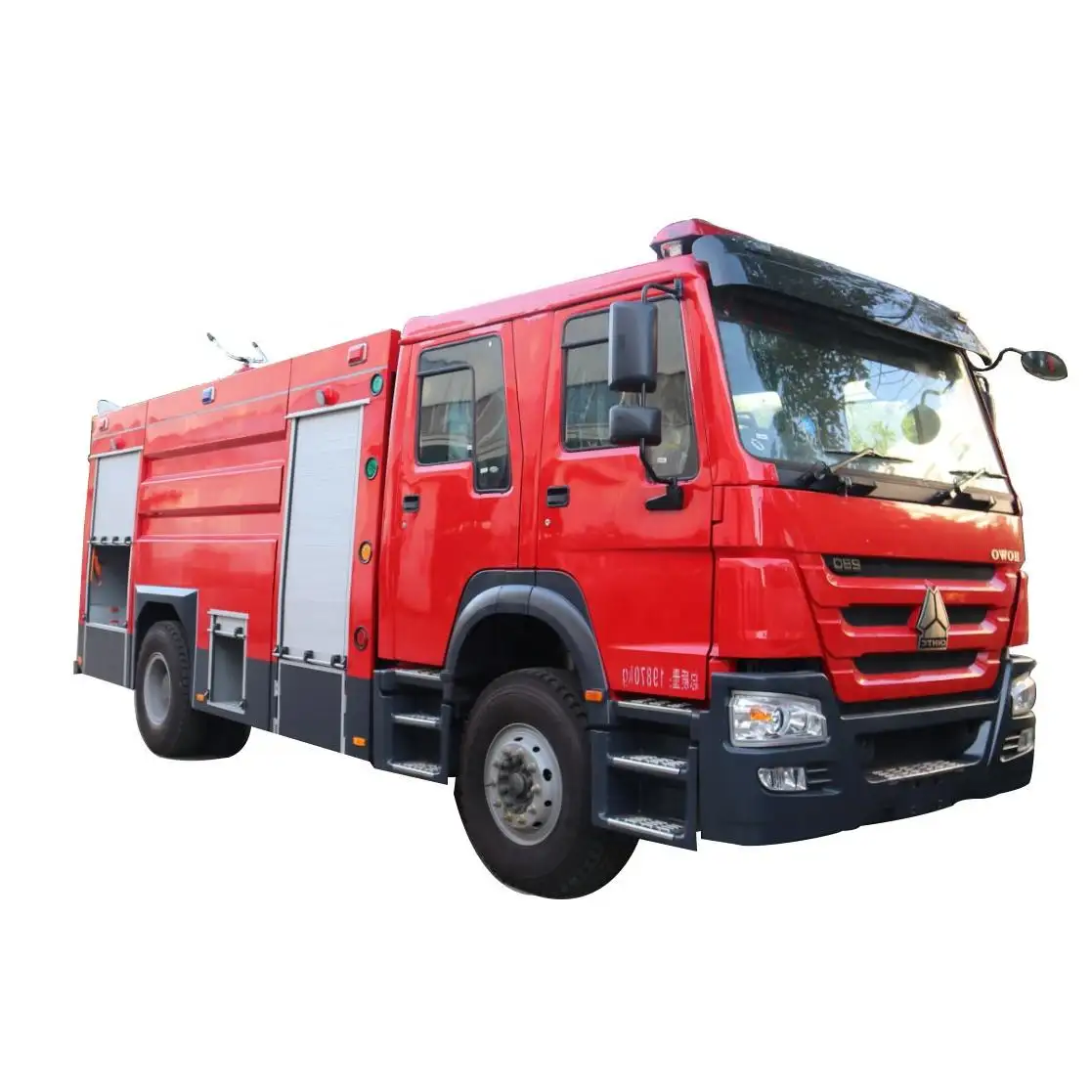 Hoge Kwaliteit Sinotruck 4X2 Licht Duty Fire Fight Truck Met Waterpomp Vrachtwagen Water Tanker En Lente Nozzle