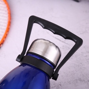 Logo personnalisé Bouteille d'eau isolée sous vide Aqua Flask avec poignée en plastique 1,2 l 1,5 l - Product Image 3