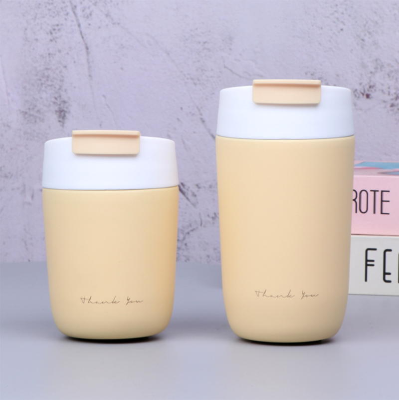 สีเหลือง