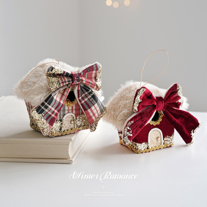 Ornement de Noël en peluche en forme de maison, avec nœud en velours pailleté et motif écossais, à suspendre ou à poser, figurine de table pour les fêtes, Vente chaude 2026 - Product Image 3