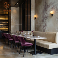 Ensemble de meubles de luxe haut de gamme en velours blanc et violet marbré pour hôtel, café, restaurant, table, chaise, canapé, banquette