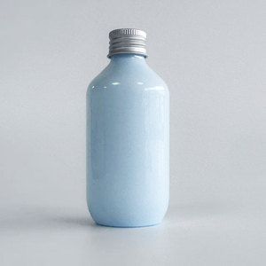 Bouteille de voyage en PET bleu pastel avec logo personnalisé et bouchon à vis argenté pour lotion corporelle, gel douche, cosmétiques faits <span class=keywords><strong>maison</strong></span>, vente en gros - Product Image 1
