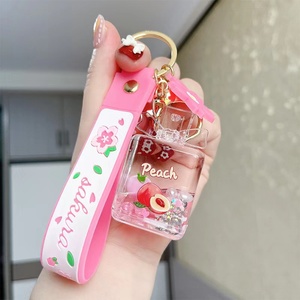 2022 크리 에이 티브 액체 셰이커 키 체인 보바 우유 차 컵 액체 유사 부동 귀여운 동물 키 체인 - Product Image 1