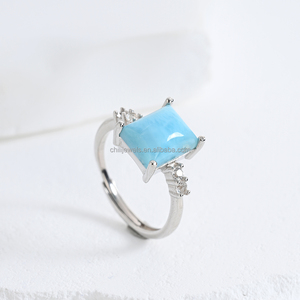 Anillo de Plata de Ley con Larimar de Ensueño, Lleva una Pieza del Mar Tropical en tu Dedo - Product Image 4
