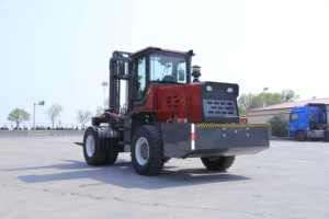 מחוספס 10 טון מרוכב מלגזה יוחאי 6105 מנוע דיזל 4 x4 כונן 3000-6000 מ "מ גובה הרמה מפעל מטפל שטח ישיר - Product Image 3