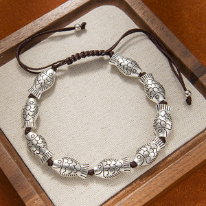 Braccialetto Regolabile in Stile Etnico Ispirato al Tibet con Ciondoli a Forma di Pesce e Elefante, Cordino Intrecciato a Mano Vintage - Product Image 2