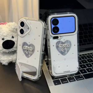 Funda Protectora para iPhone 16/17 Pro, Diseño de Corazón Hueco con Plumas, Lazo de Diamantes Brillantes, Soporte, Protección Completa y Antigolpes - Product Image 2