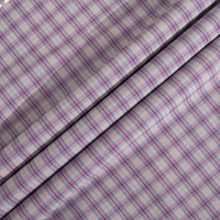 Camisa a cuadros de verano personalizada para hombre tela informal empalme Hit Color estilo púrpura claro manga corta Anti-Pilling disponible