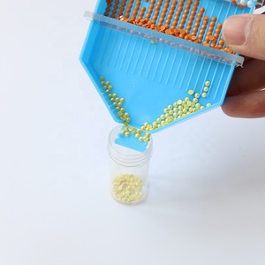 XIXI Plateau en acrylique peint à la main de forme irrégulière pour la peinture diamant, accessoire d'art DIY pour embellissement, conteneur de finition pour outils de perçage - Product Image 3