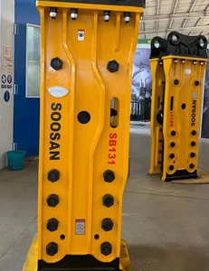 Martillo hidráulico SOOSAN SB 131 TIPO SUPERIOR adecuado para excavadoras con 30-45 toneladas adecuado para MODELOS DE EXCAVADORAS pesadas - Product Image 3