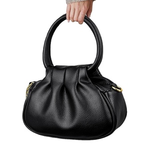 Nuevos <span class=keywords><strong>Bolsos</strong></span> de Diseño para Mujer 2026 al por Mayor HK: <span class=keywords><strong>Bolsos</strong></span> Elegantes con Flores Esmeriladas, <span class=keywords><strong>Bolsos</strong></span> de Hombro y Bandolera para Mujer - Product Image 1