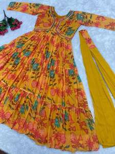 Robe élégante couleur jaune pour fille belle robe de créateur tissu Georgette lourd avec intérieur et impression et flair lourd avec canv - Product Image 2