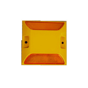 Alta reflectividad en la noche Marcador de peligro Rojo en el borde izquierdo Espárragos de carretera 3M Ojo de gato - Product Image 6