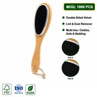 Brosse à vêtements en velours double face de 27 cm, éliminateur de peluches et de poussière, manche en bois pour vêtements, canapé, literie