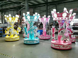 ม้าหมุนกระดาษแบบ<span class=keywords><strong>3</strong></span>ที่นั่ง, ม้าหมุนขนาดสนุกสำหรับเล่นในร่ม - Product Image 3