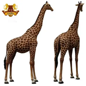 Outdoor Decoration Two Life Size Animal Sculpture Large Fiberglass Giraffe Statue Sculpture