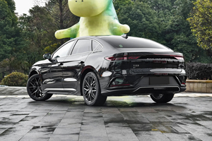 Mobil Sedan ACURA Luxury Edition Bekas, Mesin Bensin, Stir Kiri, Velg R15, Jok Kulit, Transmisi Otomatis, dan Kamera Belakang, Dijual - Product Image 6