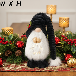 Decorazioni Natalizie Moderne e Personalizzate a Forma di Babbo Natale e Goblin, Realizzate in Tessuto. - Product Image 4