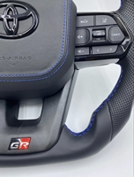 Volant de voiture en cuir et fibre de carbone adapté à la modification pour Toyota Corolla LC300 Hilux N70 Fortuner Land Cruiser GR