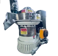 Prix de la machine de fabrication de granulés de bois de biomasse haute performance 1.5-2 t/h avec moule en acier inoxydable # woodpelletmachine # woodchipper