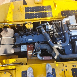 รถขุดไฮดรอลิกแบบตีนตะขาบ Komatsu PC220 มือสอง รุ่นปี 2024 น้ำหนัก 22 ตัน เครื่องยนต์ 123 กิโลวัตต์ พร้อมเกียร์ ปั๊ม สภาพดี - Product Image 5