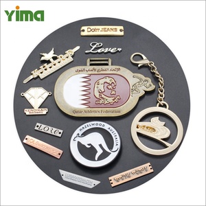 Etichette Metalliche 3D Personalizzate con Logo <span class=keywords><strong>del</strong></span> Marchio, Incise con <span class=keywords><strong>Nome</strong></span> per Scarpe, Stivali, Sneakers e Calzature - Product Image 4