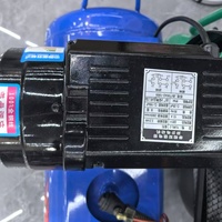 Compresseur d'Air Industriel Portable à Courroie 3 CV 2,2 kW, Vitesse 960 tr/min, Débit 250 L/min, Pression 8 bar, Alimentation Essence, pour Peinture