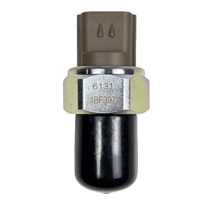 Sensor de Presión de Combustible RE523811 para Motor 8330 8335R S760 S780 S790 - Product Image 1