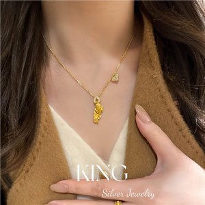 Collier Pendentif Poisson en Argent Sterling S925 Plaqué Or avec Pièce de Monnaie en Cuivre et Incrustation de Diamants, Bijou Unisexe pour Usage Quotidien - Product Image 4