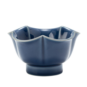 Assiette à fruits en céramique en forme de fleur, plat en porcelaine sur pied haut pour présentation de collations lors de réceptions de thé, style rétro de luxe - Product Image 5