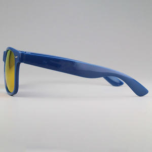 Lunettes de soleil de sport polarisées UV400 personnalisées avec logo de marque 2026 pour la course à pied et le VTT - Product Image 4