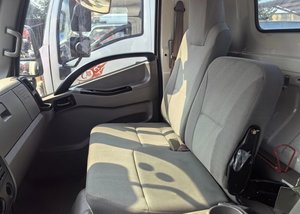 Nuevo Camión Pesado JMC 2.5T 4x2 Diésel Euro 5, Camión Utilitario con Caja de Cambios FAST para Entrega Urbana en Argelia, Orán, Djelfa - Product Image 4