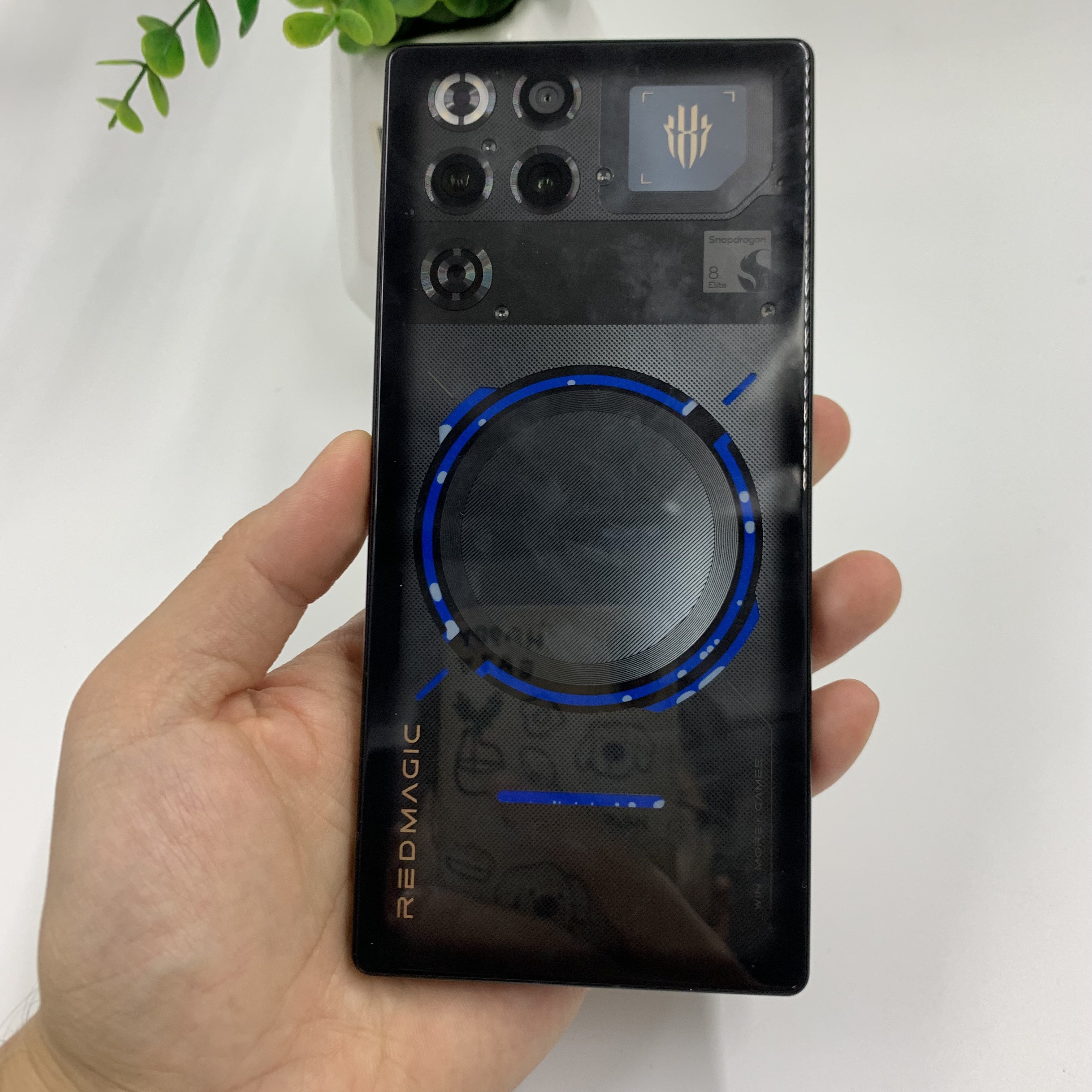 ZTE Nubia Z9 Phone - Shockproof Case & Tempered Glass