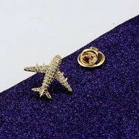 Broche Éblouissante Scintillante en Forme d'Avion, Exquise et Tendance, Ornements Chic pour Femme, Plaqué Or, Vente en Gros