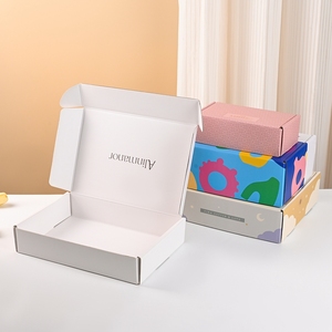Caja <span class=keywords><strong>de</strong></span> Embalaje Postal <span class=keywords><strong>de</strong></span> Ropa Personalizada <span class=keywords><strong>de</strong></span> Lujo Reciclable, Cajas <span class=keywords><strong>de</strong></span> Envío con Diseño Personalizado - Product Image 5