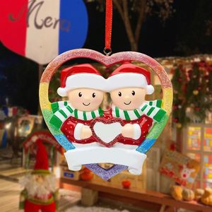 เครื่องประดับต้น<span class=keywords><strong>คริสต์มาส</strong></span>เรซิ่นรูปหัวใจสีรุ้งสำหรับคู่รัก ตกแต่งแขวนสำหรับวันหยุด พร้อมสลักชื่อได้ - Product Image 4