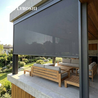 Pergola verticale électrique extérieure en alliage d'aluminium, étanche, résistante au vent, avec commande à distance motorisée pour l'extérieur et la protection solaire