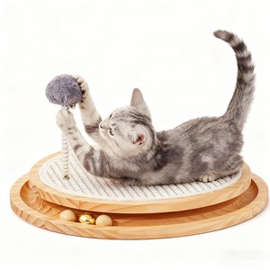 Tour à chat en bois multifonctionnelle et écologique avec poteau à gratter, interactive pour le centre d'activités des chatons, pour jouer et s'exercer - Product Image 1